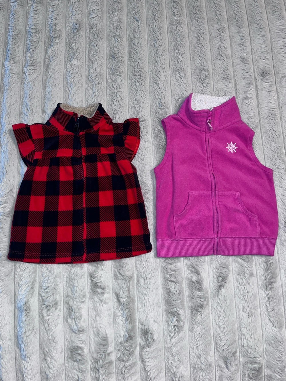 Carter’s Girl’s 18M Fleece Vests Bundle